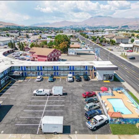 Holiday Lodge Wenatchee Exterior foto